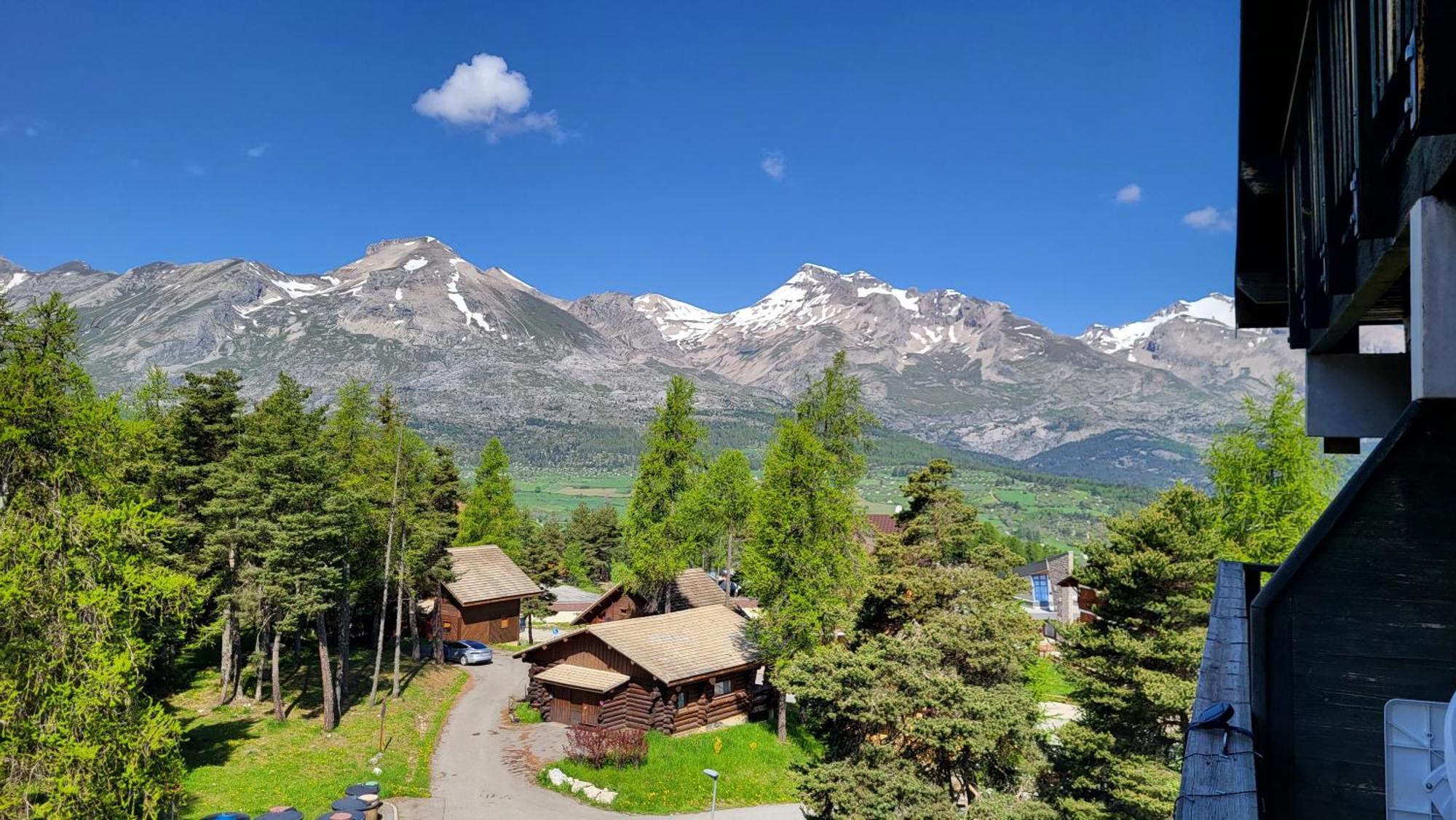 Appartement 4 A 6 Personnes - Chalets D'Aurouze - La Joue Du Loup Ле-Деволюї Екстер'єр фото
