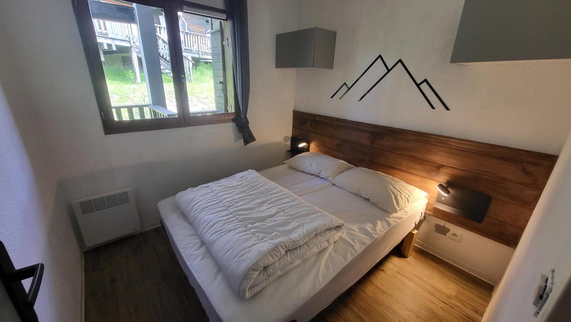 Appartement 4 A 6 Personnes - Chalets D'Aurouze - La Joue Du Loup Ле-Деволюї Екстер'єр фото